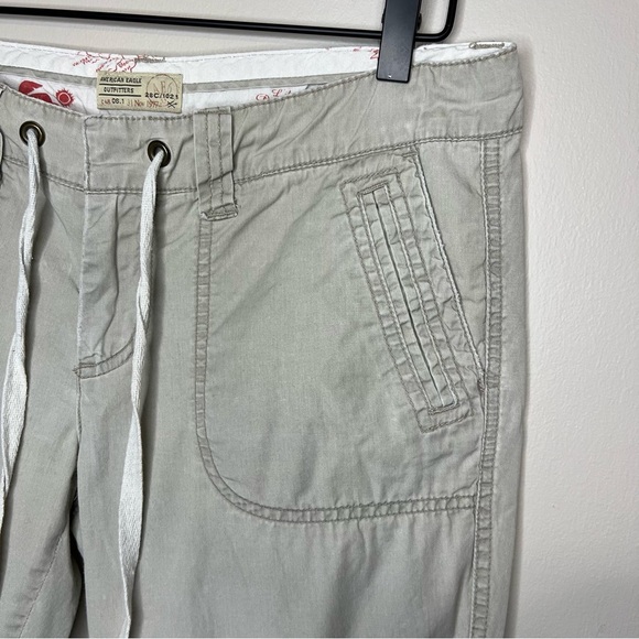 American Eagle Outfitters Y2K Khaki Cropped Capri Low Rise Pants size 6 - Picture 3 of 13